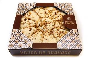 Халва кунжутная с фундуком