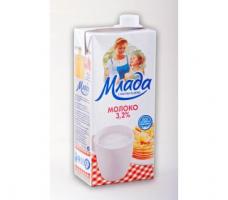 Молоко Млада 3.2% 1л